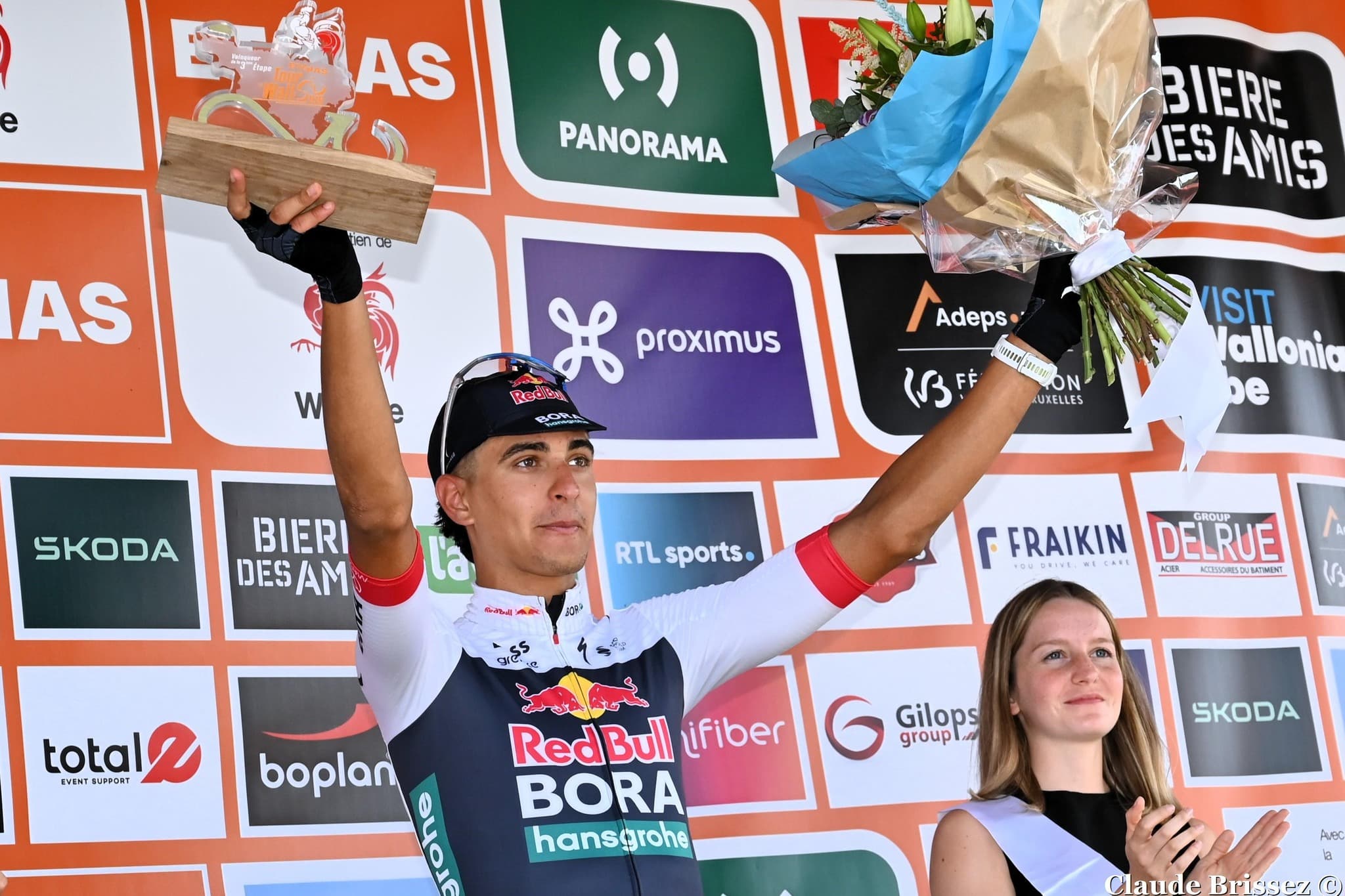 Davide Donati vainqueur Paris-Roubaix U23 arrivée