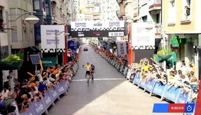 Paul Seixas victoire étape Itzulia Pays Basque