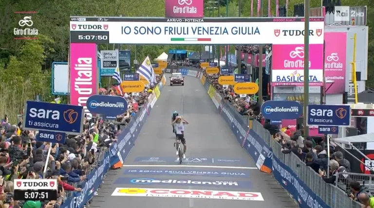 Igor Arrieta devance Afonso Eulalio à l’arrivée de la 5e étape du Giro d’Italia