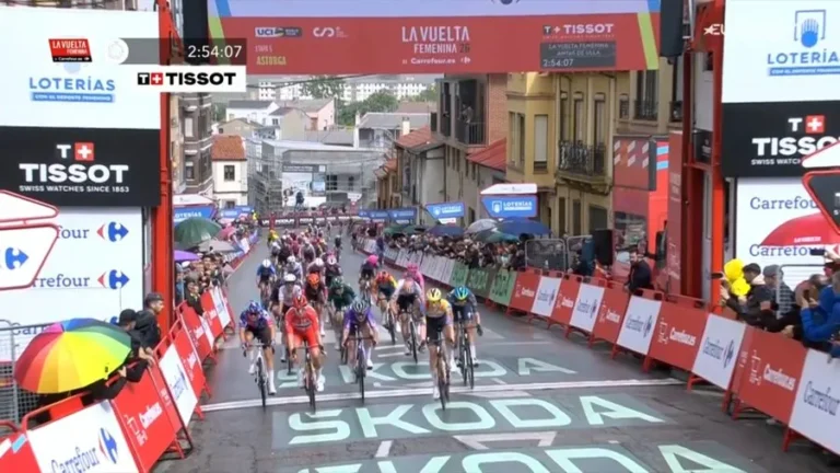Mischa Bredewold s’impose au sprint lors de la 5e étape de la Vuelta España Femenina.