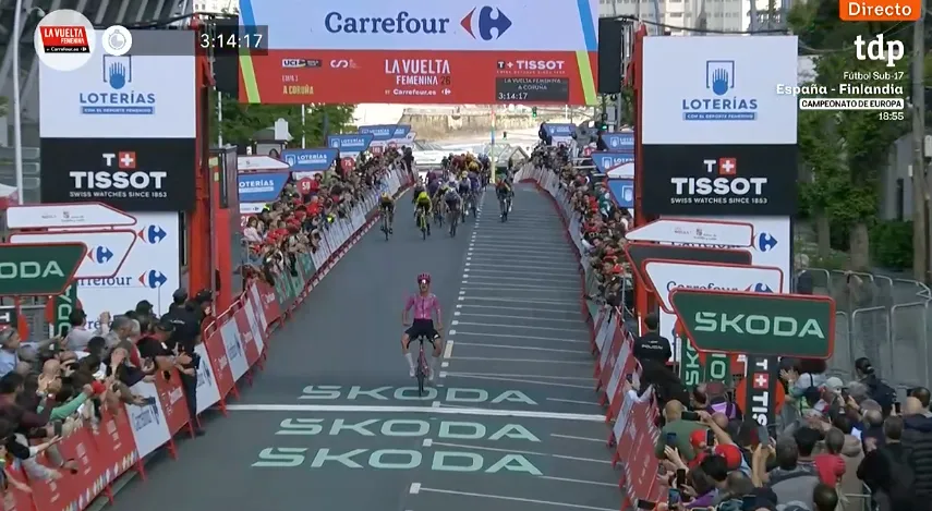 Cédrine Kerbaol à l’arrivée de la 3ème étape de la Vuelta España Femenina.