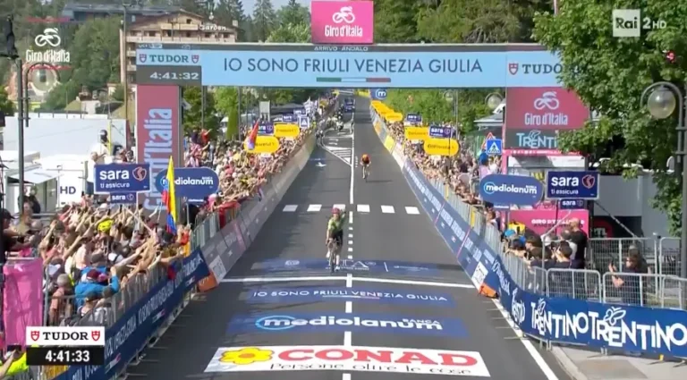 Michael Valgren lors d’une course cycliste sur route