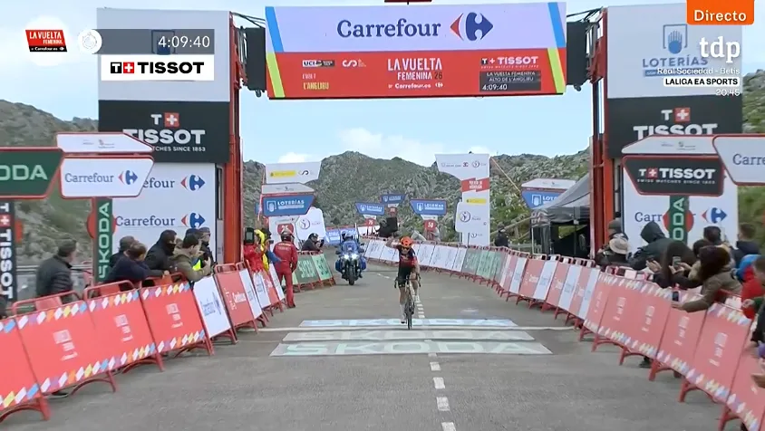 Petra Stiasny victorieuse sur l’Angliru lors de la Vuelta España Femenina