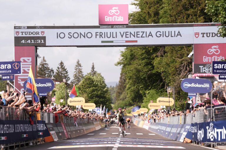 Michael Valgren lors d’une course cycliste sur route