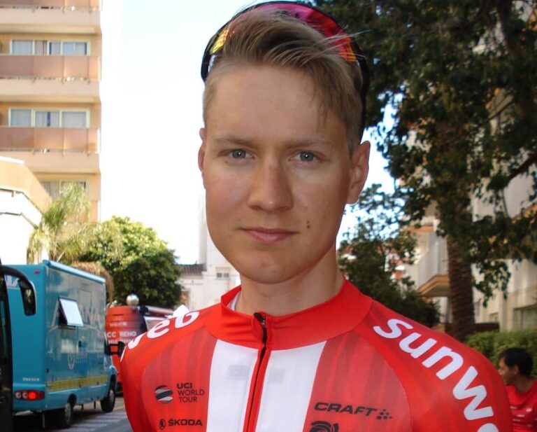 Wilco Kelderman avant une étape du Tour d’Italie