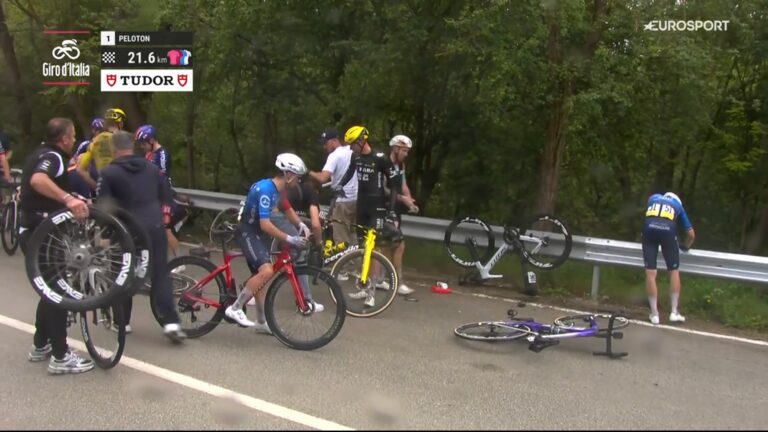 Chute dans le peloton lors de la 2e étape du Giro d’Italia
