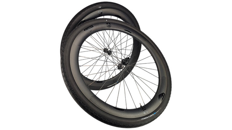 Roues gravel carbone 9th Wave SandStone SL32 en format 32 pouces