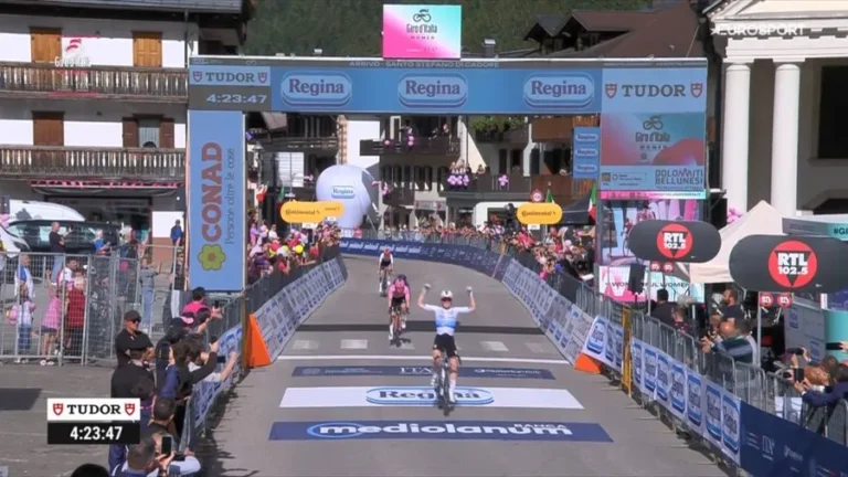 emi Vollering remporte la 5e étape du Giro d'Italia Women à Santo Stefano di Cadore