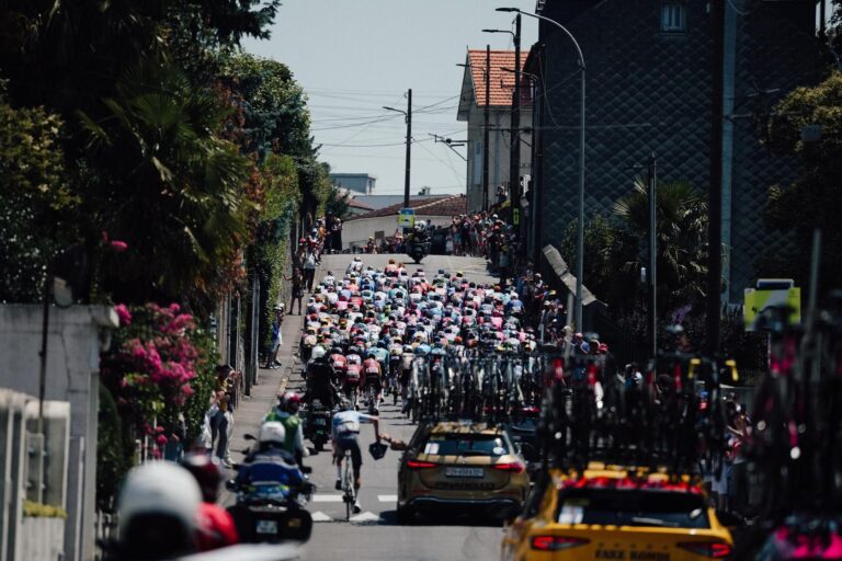 Le peloton du Tour de France attendu sur la 7e étape entre Hagetmau et Bordeaux