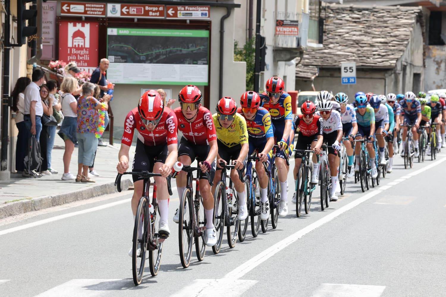 Peloton du Giro Valle d’Aosta
