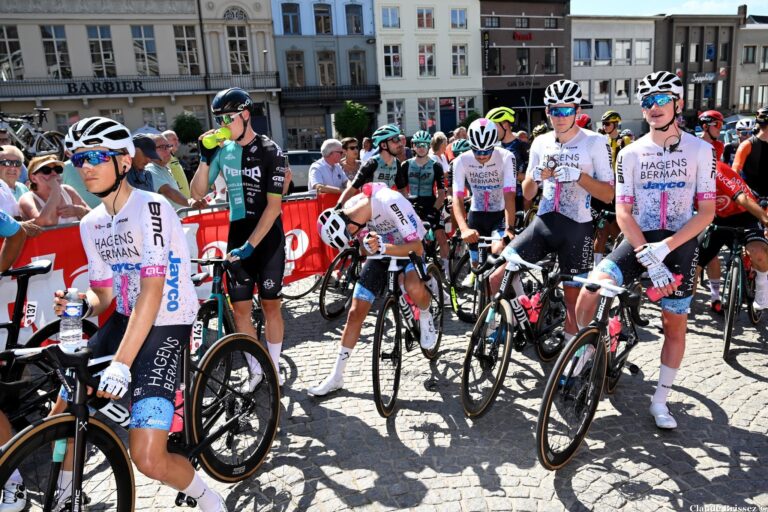 Jeunes coureurs de l’équipe de développement Soudal Quick-Step en course