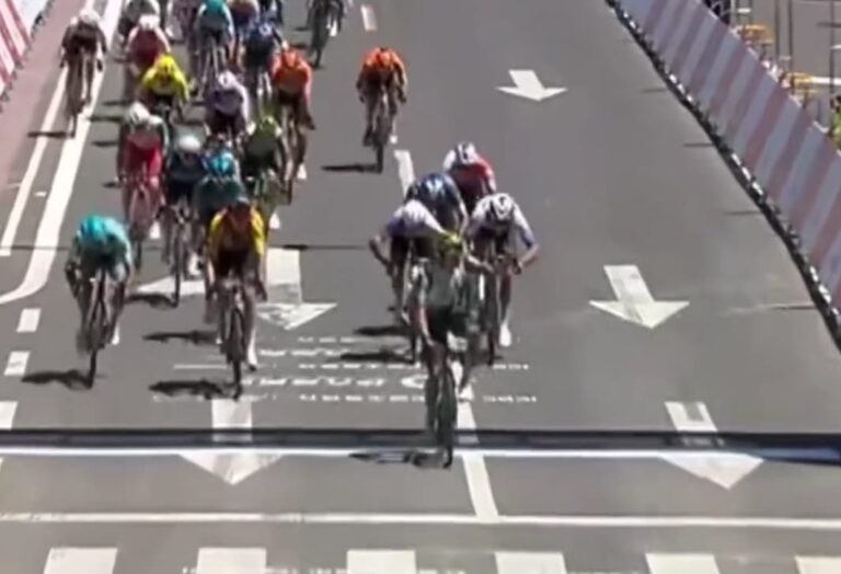 Iúri Leitão vainqueur de la 8e étape du Tour of Magnificent Qinghai 2026