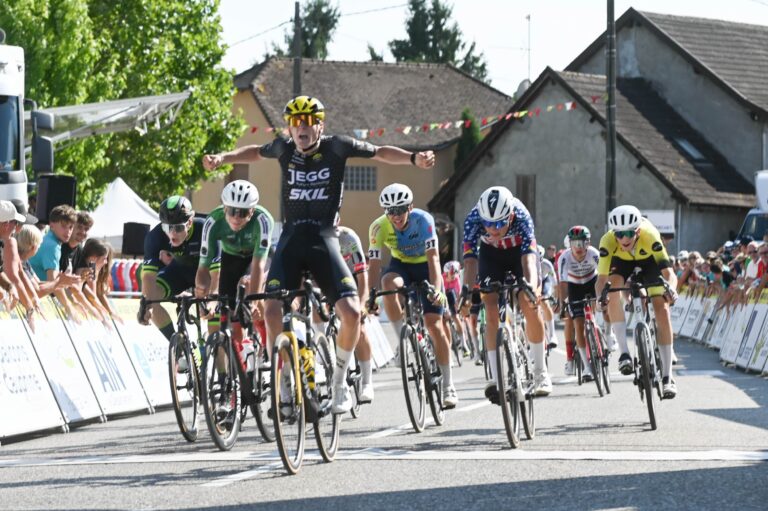 Finlay Storrie vainqueur de la 2e étape de l’Ain Bugey Valromey Tour 2026