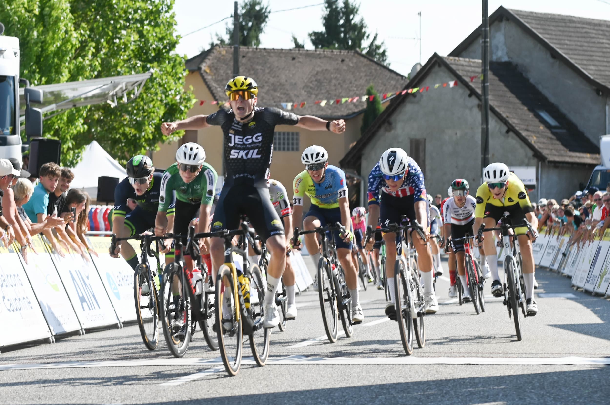 Finlay Storrie vainqueur de la 2e étape de l’Ain Bugey Valromey Tour 2026